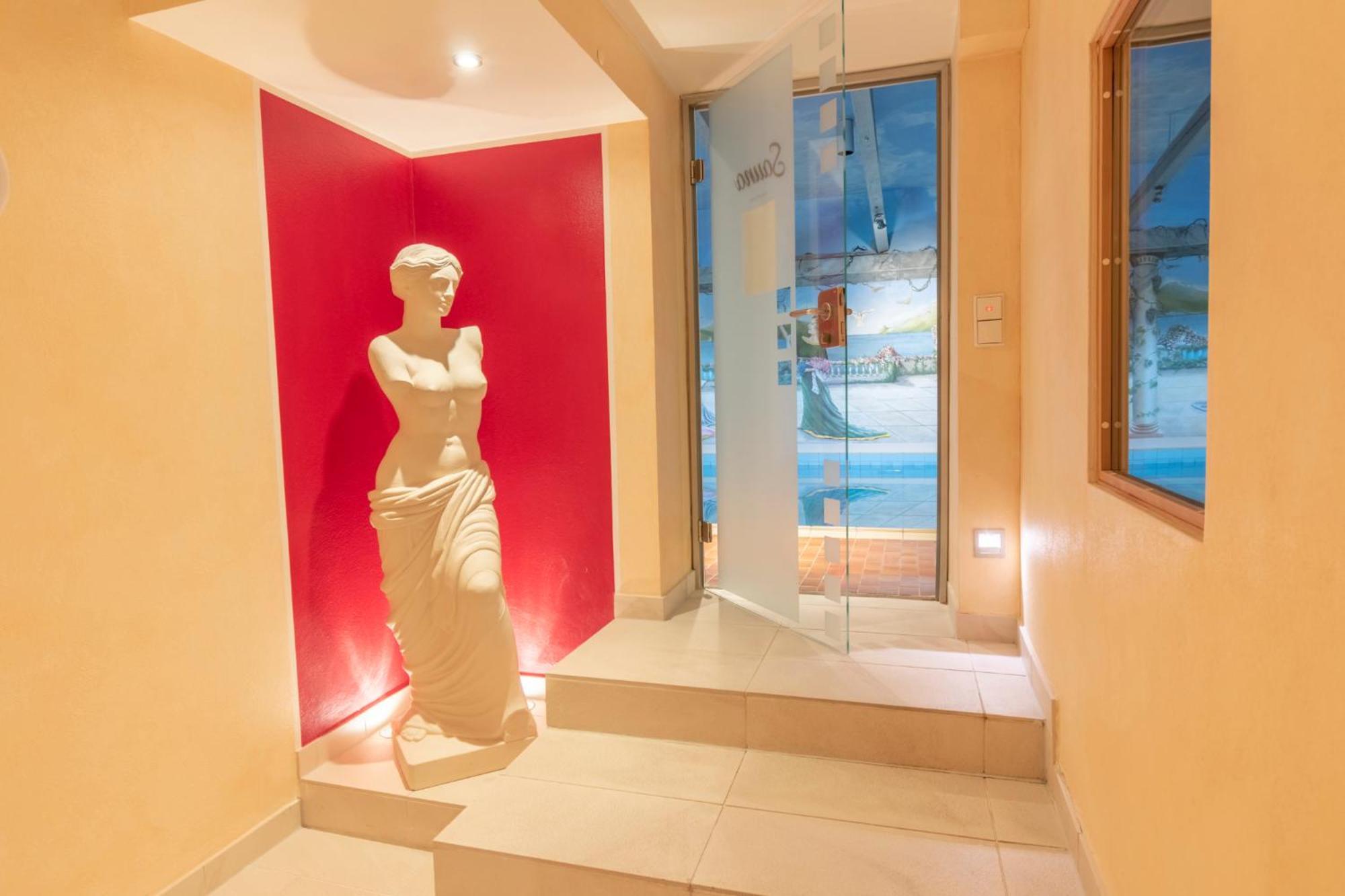 Hotel Am Schlosspark Zum Kurfuerst Oberschleißheim Εξωτερικό φωτογραφία